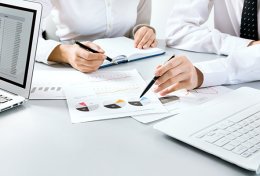 Eu vou fazer seu trabalho da escola