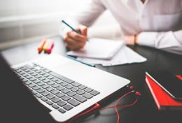 Eu vou corrigir os seus textos