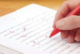 Eu vou revisar gramática de seus textos