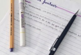 Eu vou FAZER SEU TRABALHO DA FACULDADE DIREITO