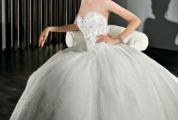 Eu vou escrever sobre universo feminino e casamento