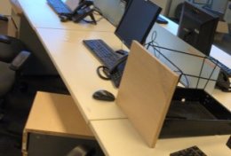 Corrigo textos e traduzo qualquer idioma