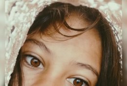 Fasso textos e redações,poemas,e componho musicas