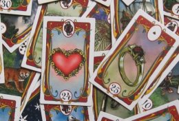 Eu vou fazer uma previsão com baralho cigano para você