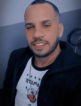 Eu vou fazer as correções dos seus textos.