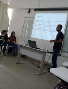 Eu vou fazer as correções dos textos