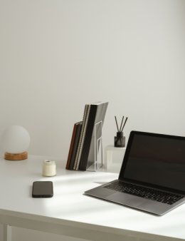 Eu vou digitar seus documentos com rapidez