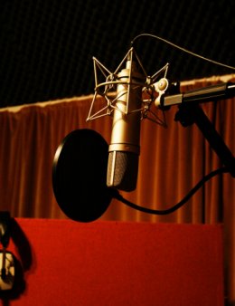 Eu vou narrar seu texto ou dublar seu vídeo