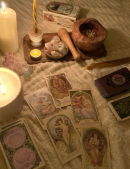 Eu vou ler tarot para você.