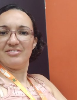 Eu vou digitar e editar seus textos,divulgar,