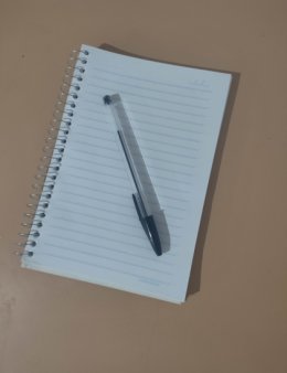 Eu vou transcrever áudio e digitar documento.