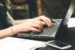 Eu vou fazer trabalhos escolares para você